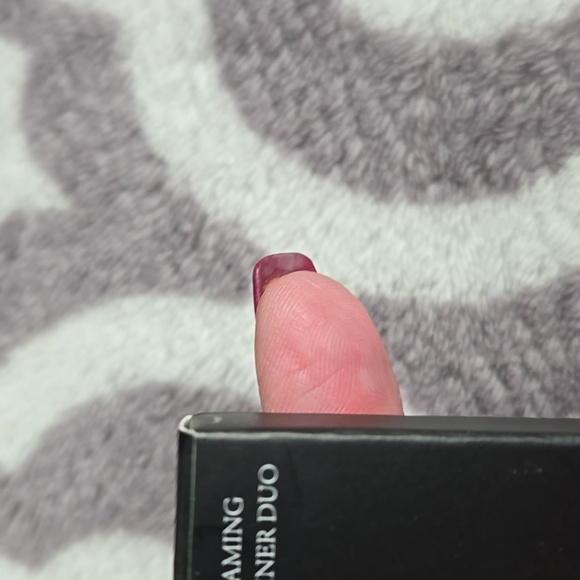 Lip Liner Set - NWOT - Picture 5 of 5